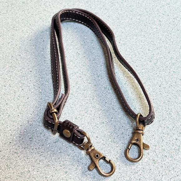 CHALA Dog with a Bone Crossbody Cell Phone Purse Like New! 🎉2X Host Pick 🎉 - Picture 14 of 14